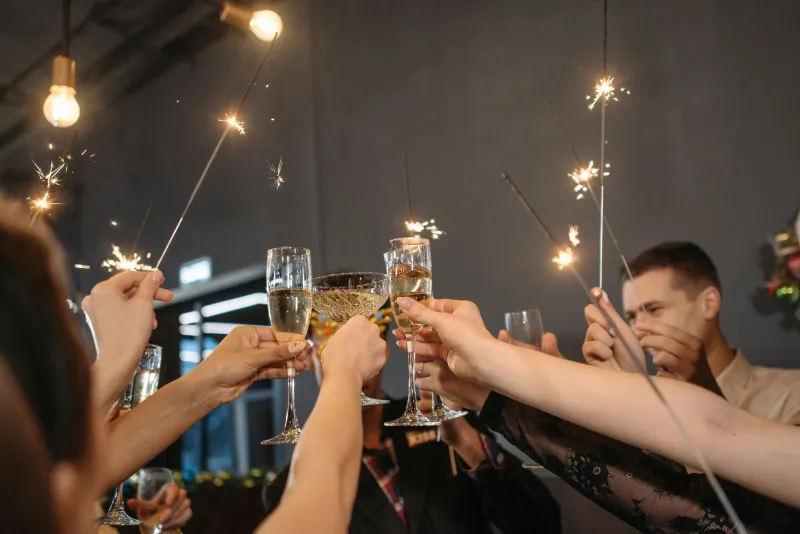 From Thanksgiving Toasts to New Year's Eve: A Disulfiram Patient's Seasonal Playbook